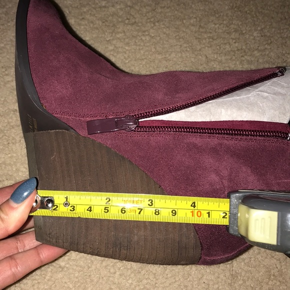 Volatile maroon booties. Brand new, still in box. - Picture 4 of 4